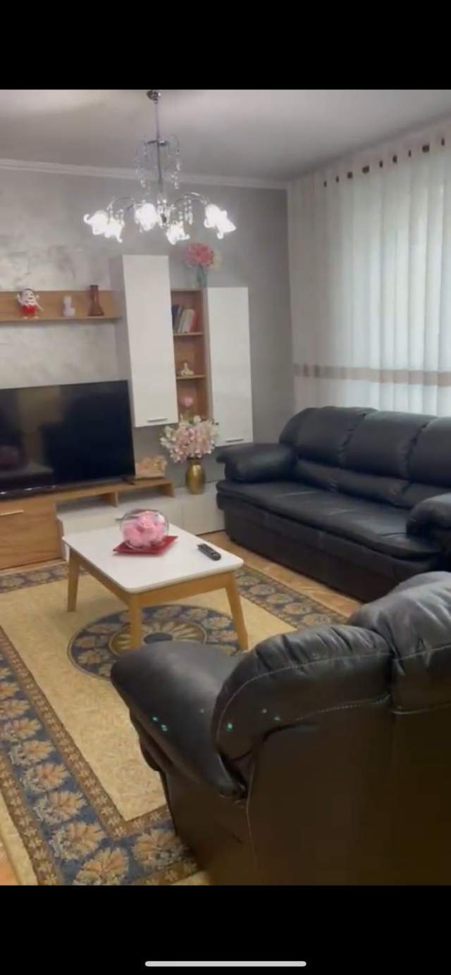 Tirane, jap me qera apartament 1+1+BLK Kati 3, 70 m² 600 Euro (rruga e Kosovareve)