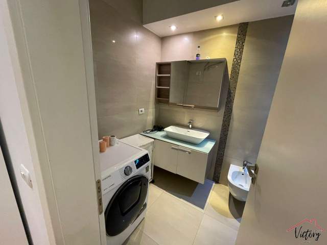 Tirane, jepet me qera apartament 2+1+BLK Kati 1, 200 m² 1.000 Euro (Komuna e Parisit, Tiranë)