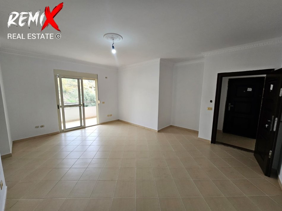 Shkembi Kavajes, shitet apartament 2+1+Ballkon Kati 4, 67,000 € 