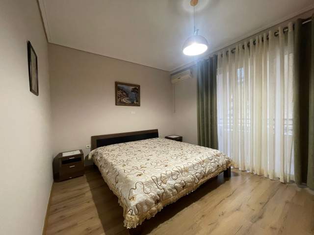 Tirane, jepet me qera apartament 2+1+BLK Kati 6, 90 m² 800 Euro (RRuga Ismail Qemali)