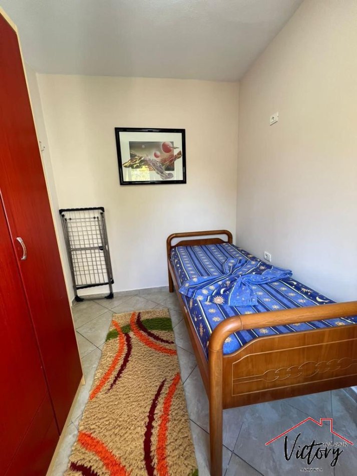 APARTAMENT ME QIRA 2+1 NE MYSLYM SHYR.