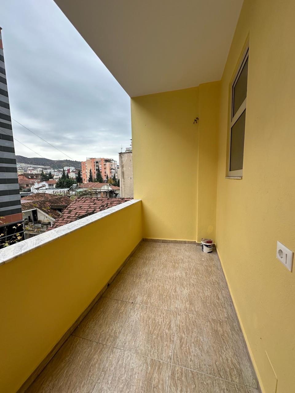 SHESIM APARTAMENT 3+1+2 NE TIRAN TE RE 1400 Euro PER M2.+