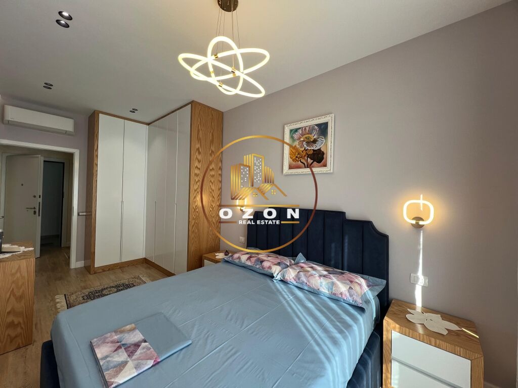 Tirane, jepet me qera apartament 1+1 Kati 1, 75 m² 550 Euro (Kompleksi kontakt)