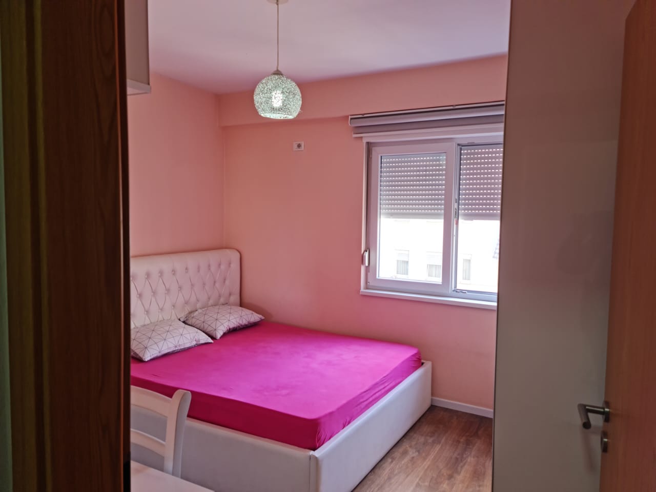 Qera, Apartament 1+1 Kompleksi Kontakt, 21 Dhjetori Tiranë