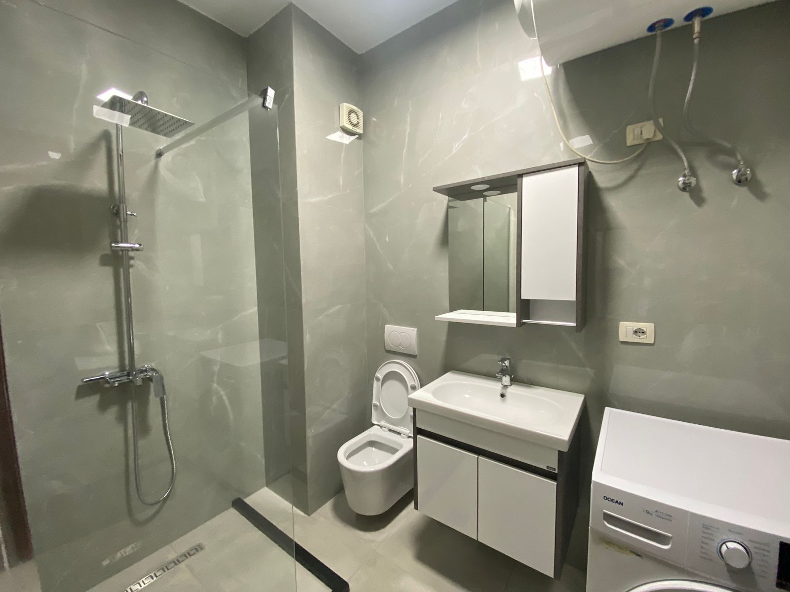 SHITET APARTAMENT 2+1 LIQENI I THAT TIRANE