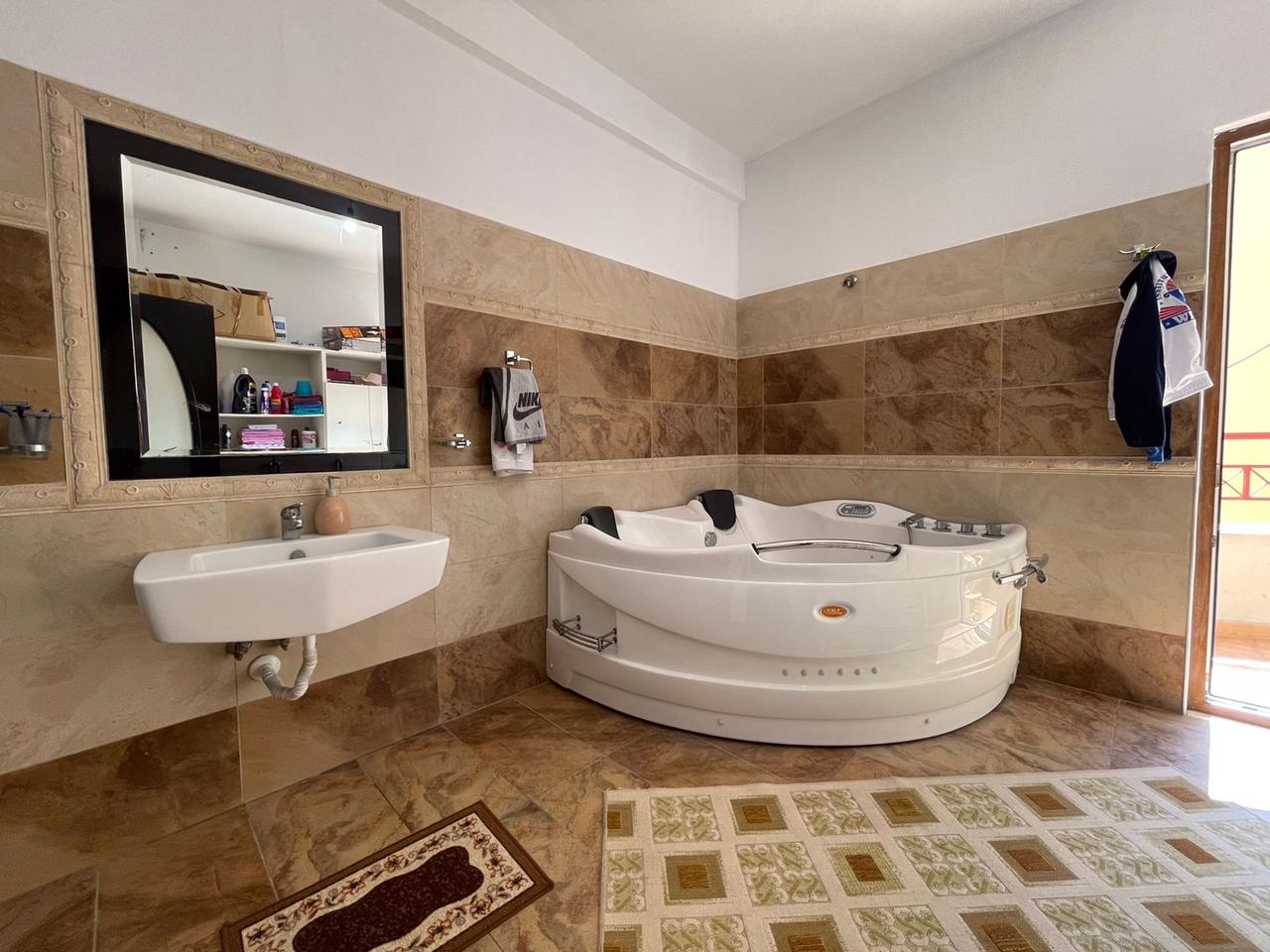 SHITET, DUPLEX 3+1+2+VERANDË, KODRA E DIELLIT, TIRANË, 270,000 EUR