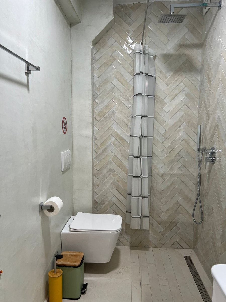Tirane,Apartament ne#Shitje (Zogu i Zi ,Mozaiku i Tiranes )