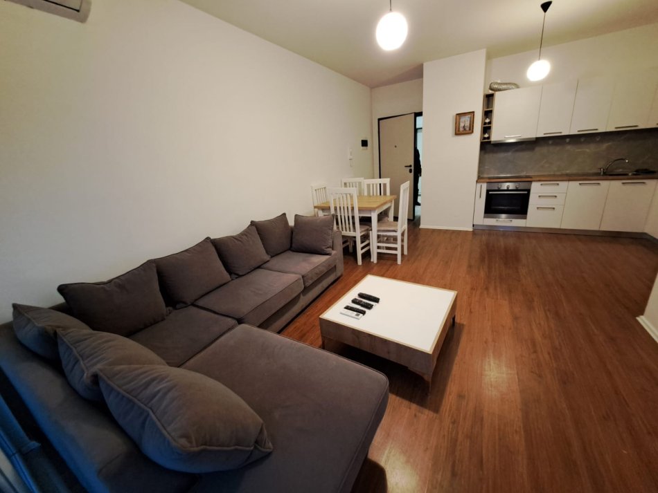 Jepet për qira apartament 2+1 tek Kompleksi Fiore di Bosko!