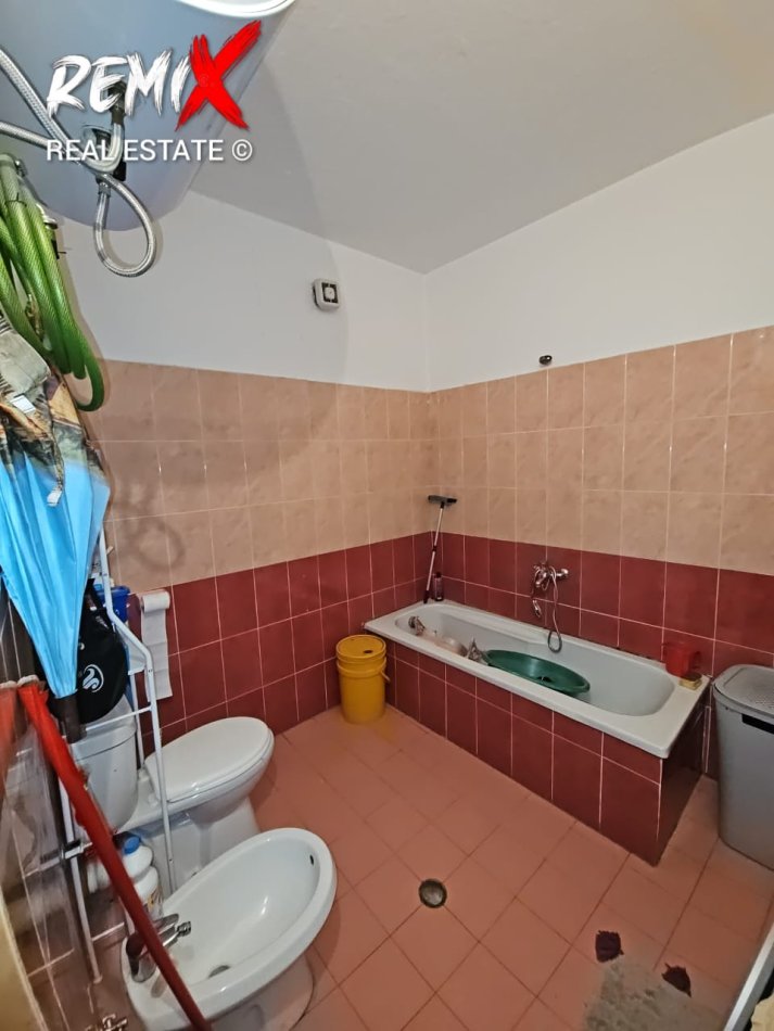APARTAMENT 3+1+2 PER SHITJE PRANE ISH RAJONIT