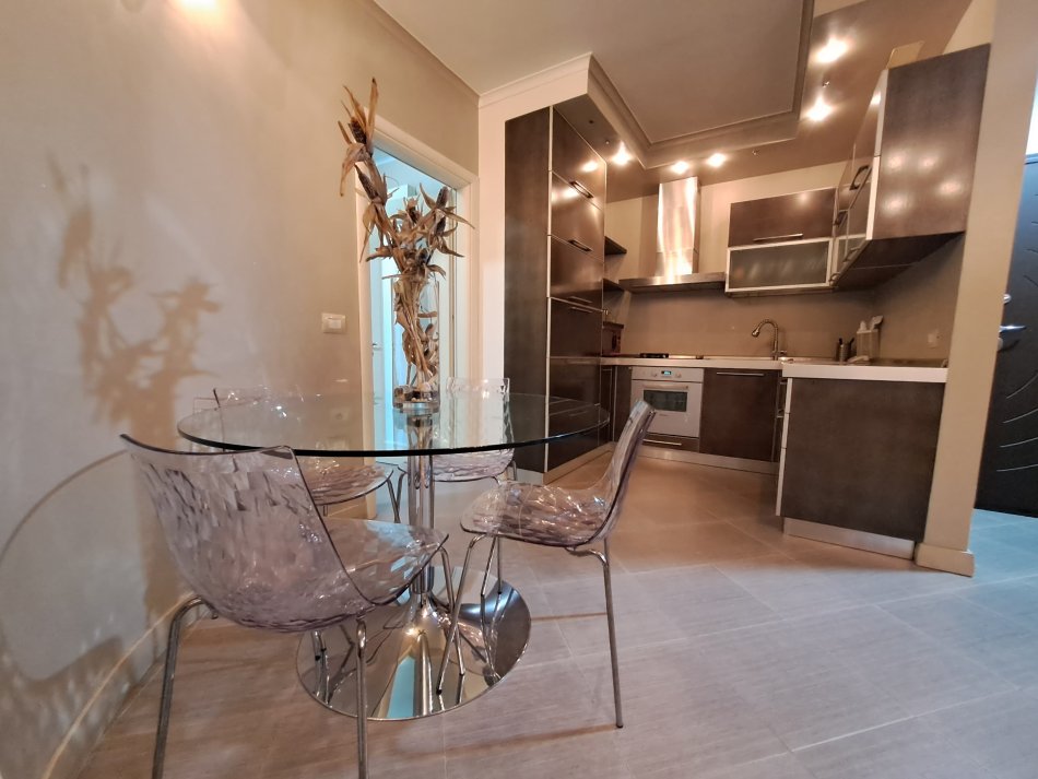 Apartament 2+1 me Qera prane Kristal Center