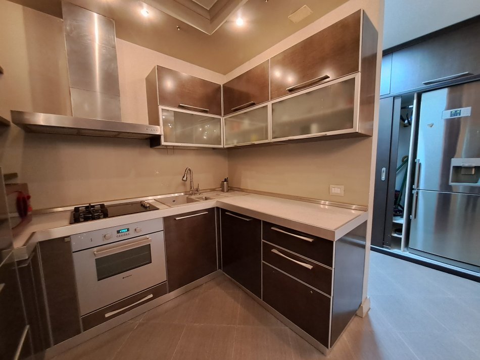 Apartament 2+1 me Qera prane Kristal Center