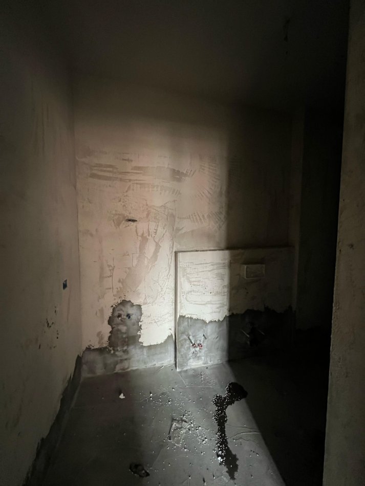 SHITET APARTAMENT 2+1 UNAZE  E  RE TIRANE