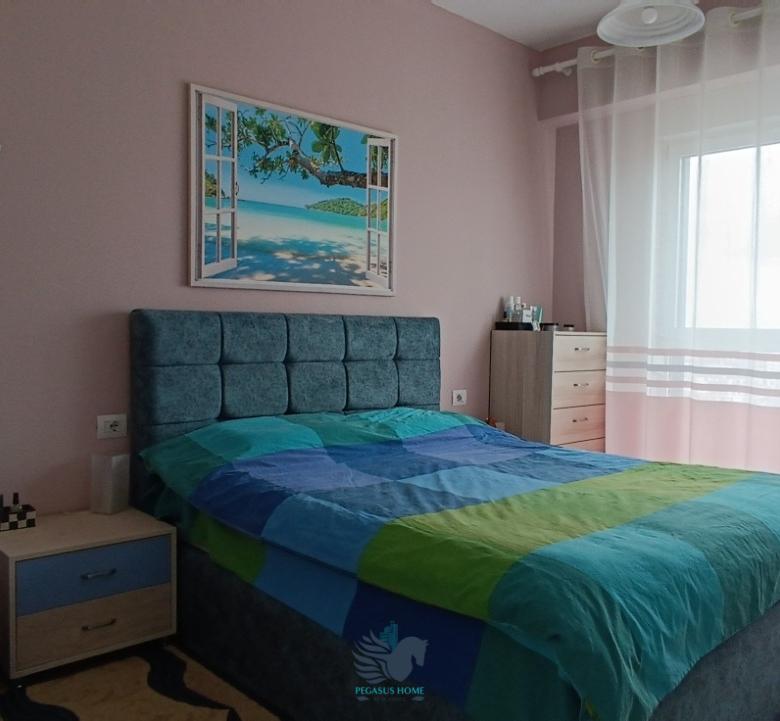 Shitet Apartament 1+1 Tek Bulevardi i Ri [ID P114]