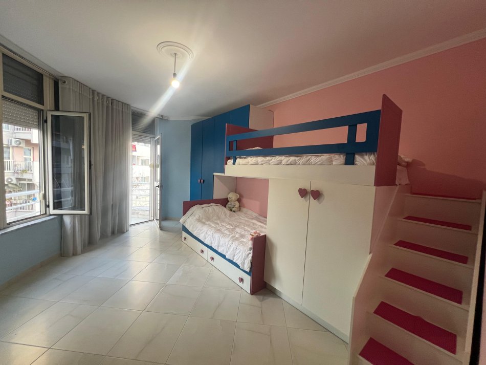 Jepet me Qera Apartamenti 2+1 – Yzberisht