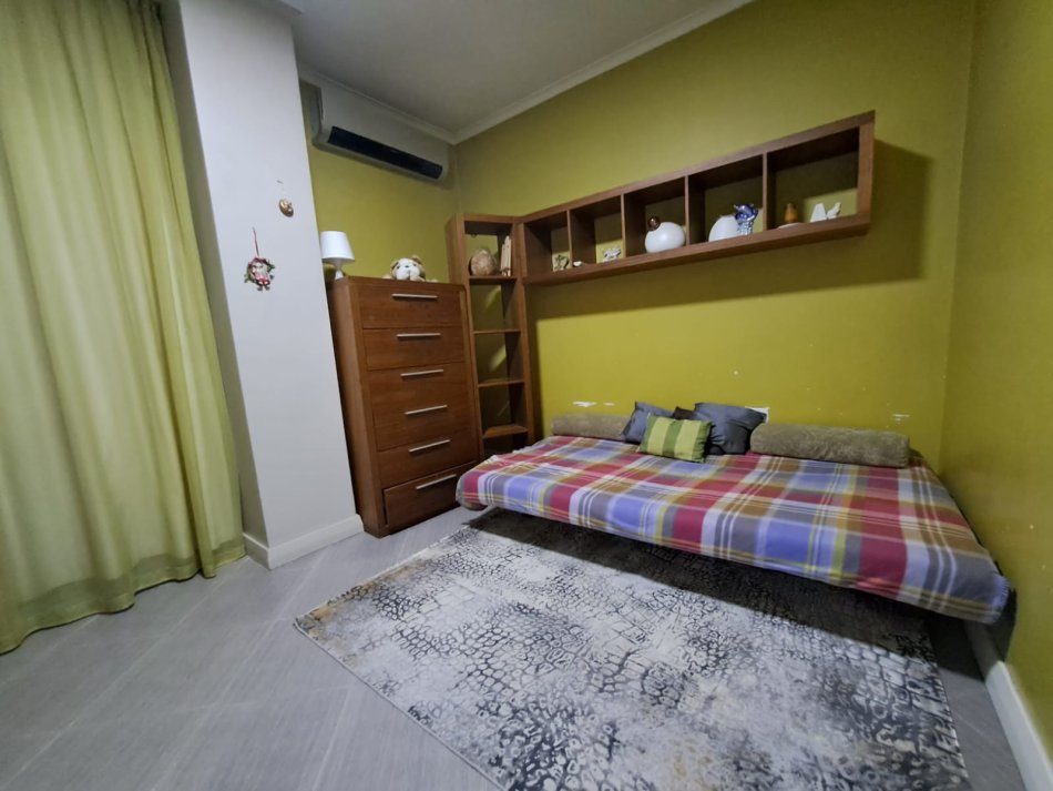 JEPET ME QERA APARTAMENT 2+1 PRANE KRISTAL CENTER