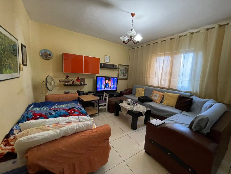 SHITET APARTAMENT 2+1 TEK ISH PARKU