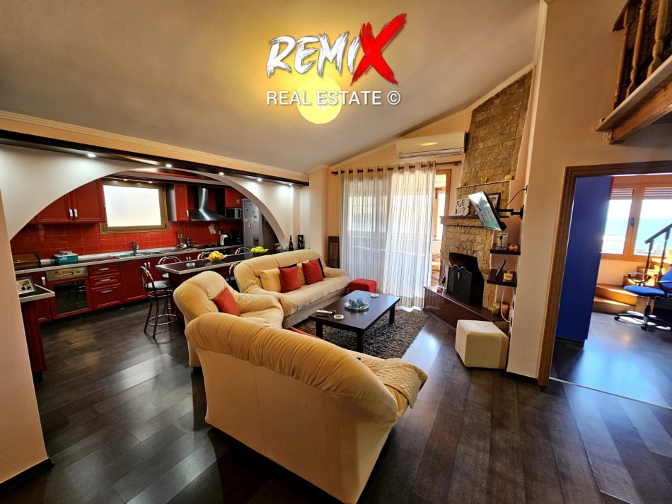 SHITET APARTAMENT DUBLEX NE PLAZH ME PAMJE NGA DETI