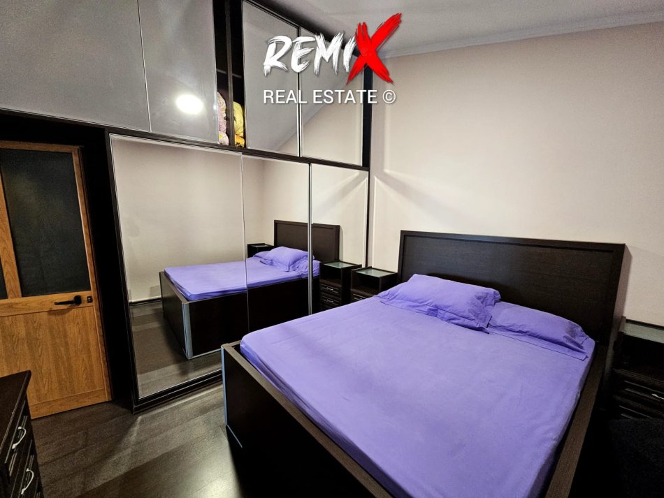 SHITET APARTAMENT DUBLEX NE PLAZH ME PAMJE NGA DETI