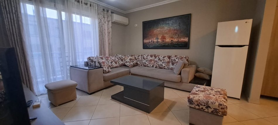 JEPET ME QERA APARTAMENT 3+1+2 NE ALI DEM