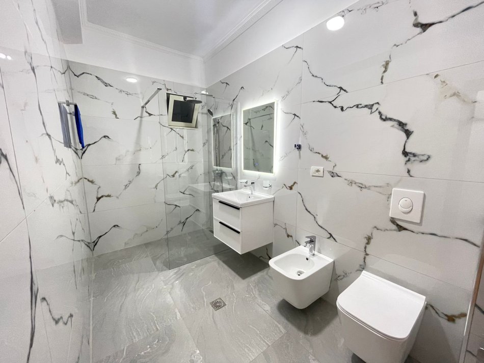 SHITET APARTAMENT 2+1+2 TEK KOPSHTI ZOOLOGJIK