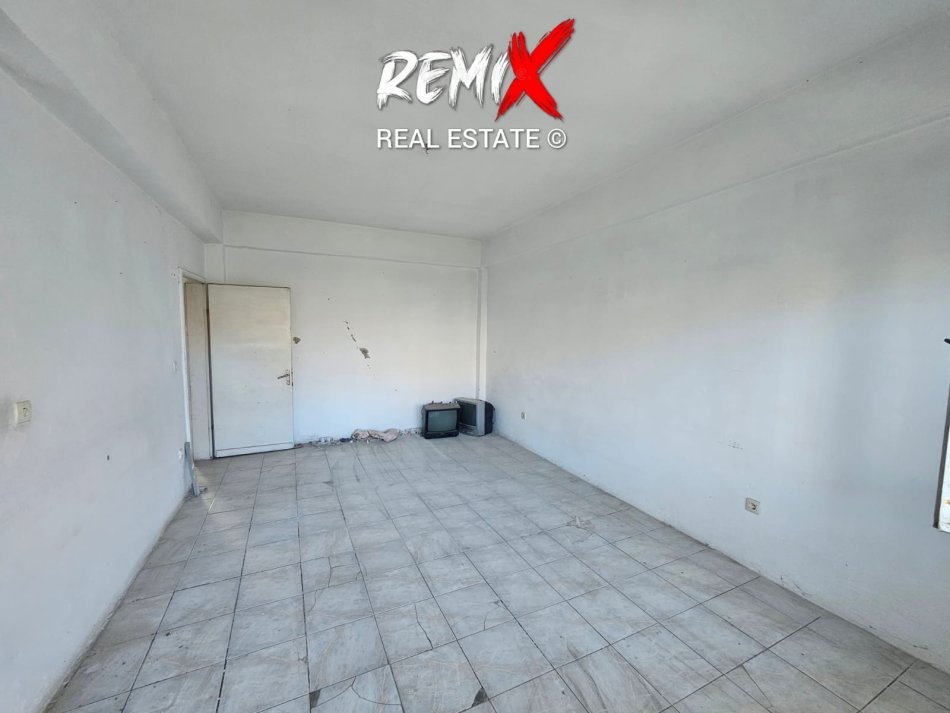 Durres, shitet apartament 2+1+Aneks+Ballkon, Kati 2, 86 m² 65,000 € 