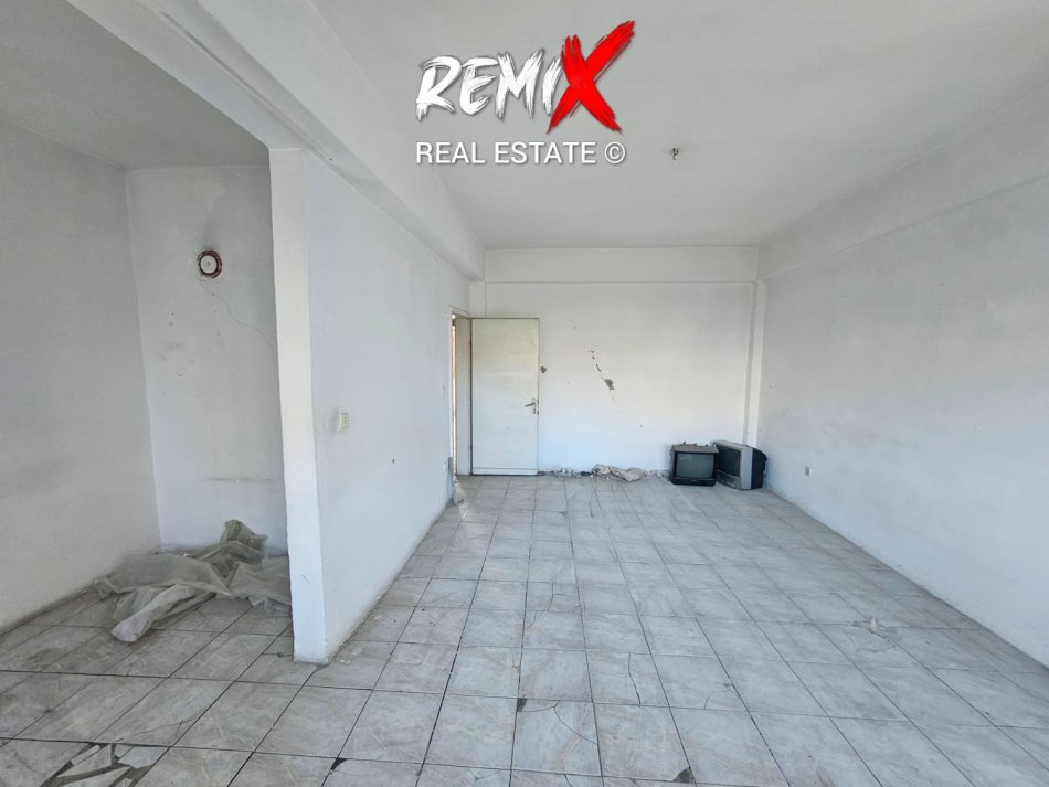 Durres, shitet apartament 2+1+Aneks+Ballkon, Kati 2, 86 m² 65,000 € 