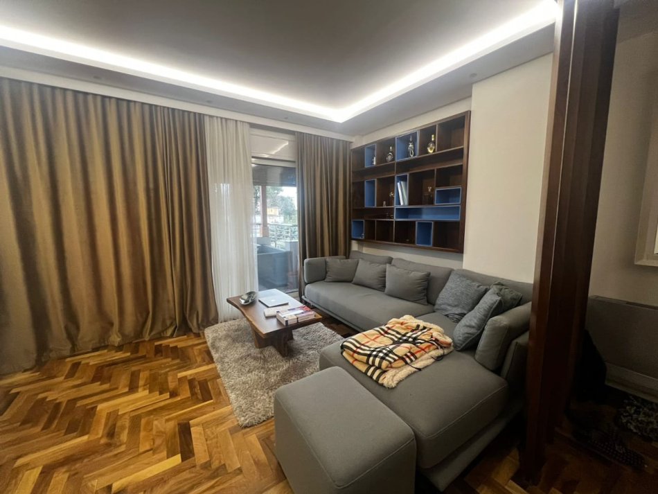 Durres, shitet apartament 2+1, Kati 6, 101 m² 148,000 € (Vila e Zogut, Durres)