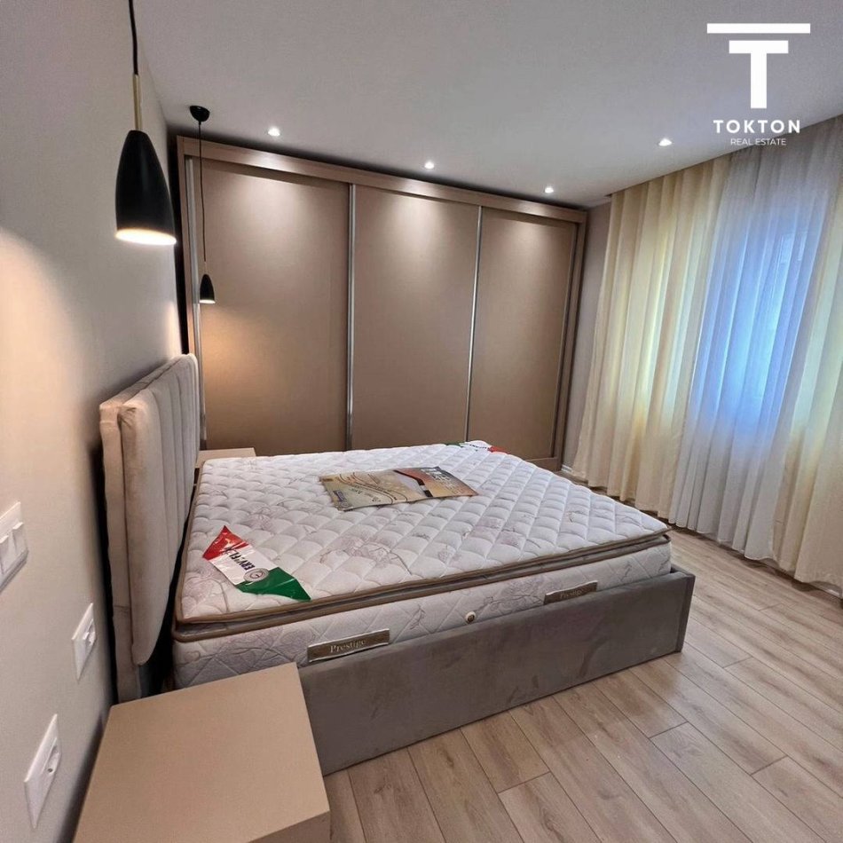 Shitet,Apartament 2+1,Selvia Tiranë,TT 821