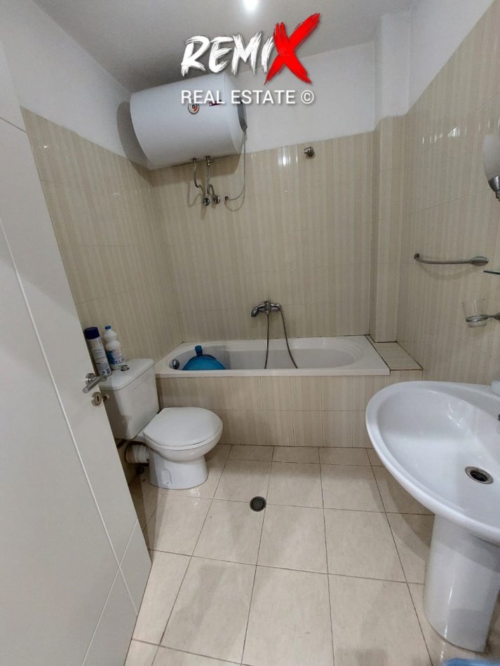 Durres, shitet apartament 3+1+Aneks+Ballkon, Kati 6, 150,000 € 