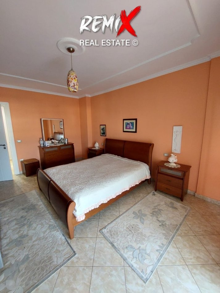 Durres, shitet apartament 3+1+Aneks+Ballkon, Kati 6, 150,000 € 