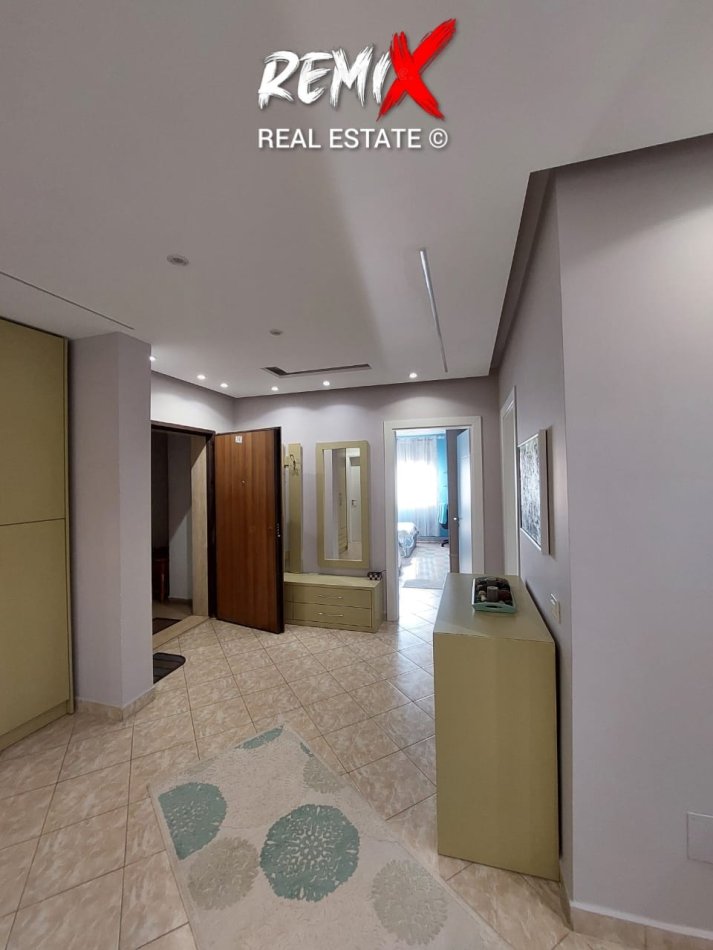 Durres, shitet apartament 3+1+Aneks+Ballkon, Kati 6, 150,000 € 