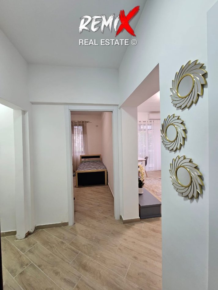 Durres, jepet me qera 2+1+Aneks+Ballkon Kati 3, 75 m² 400 €