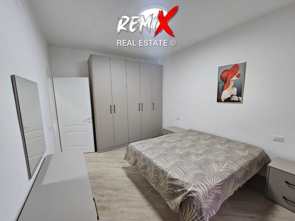 Durres, jepet me qera 2+1+Aneks+Ballkon Kati 3, 75 m² 400 €