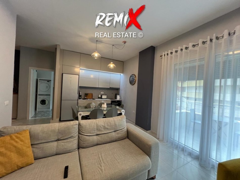 Qerret, shitet apartament 1+1+Aneks+Ballkon, Kati 3, 76 m² 126,000 € 