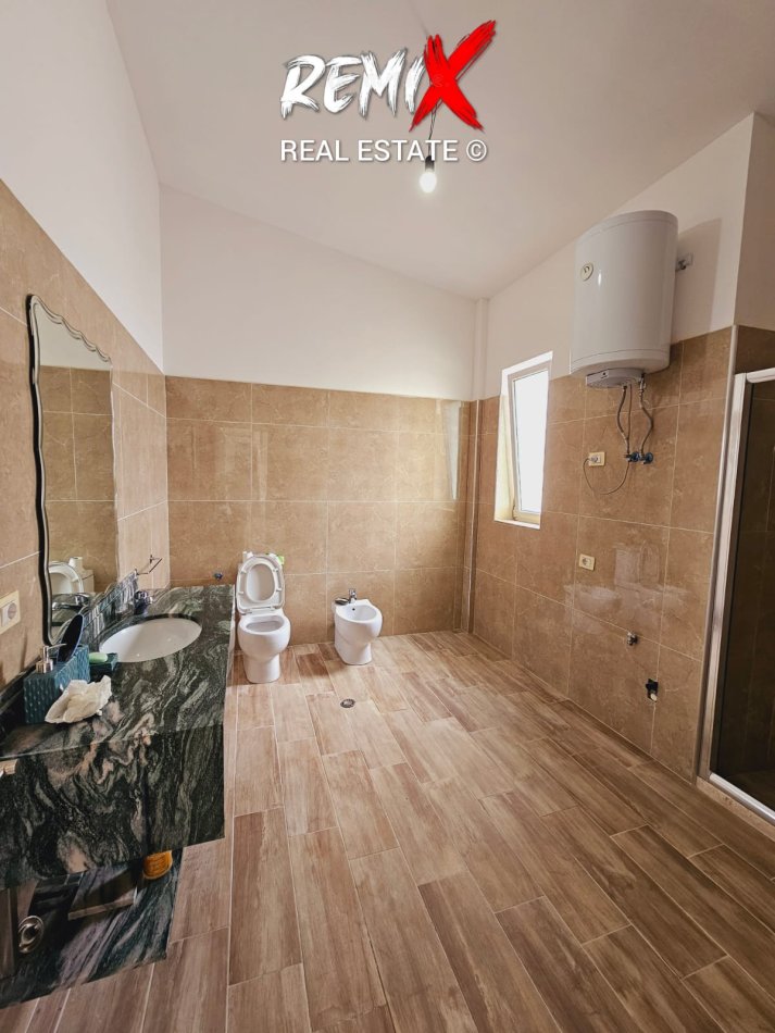 Qerret, shitet apartament+verande | Penthouse 3+1+Aneks+Ballkon, Kati 5, 220 m² 370,000 €