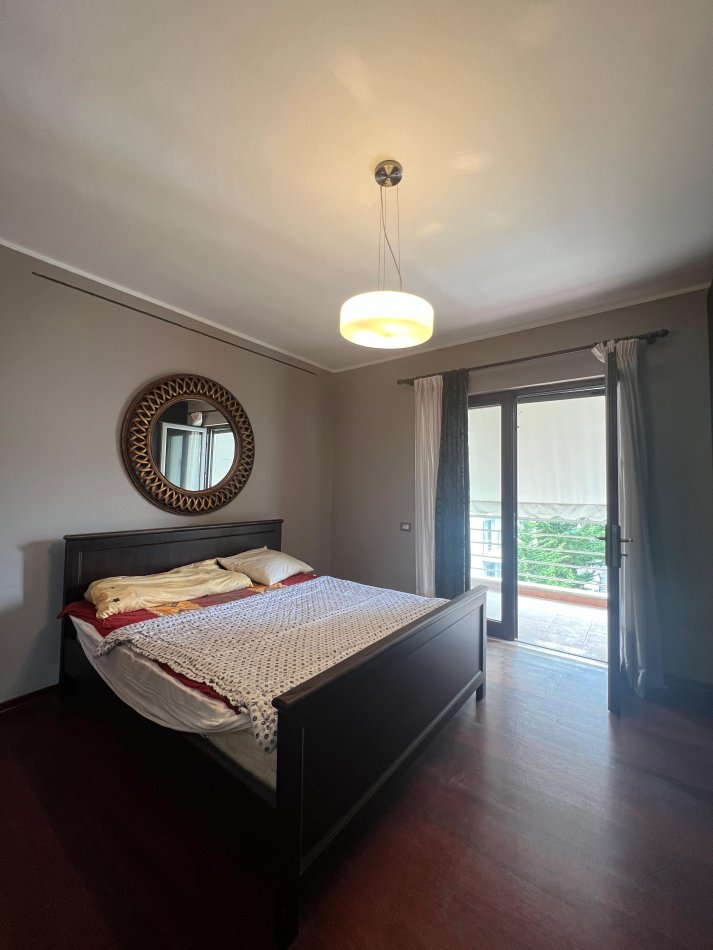 Tirane, shitet apartament 3+1, Kati 4, 133 m² 128,000 € (FRESKU, TIRANË,TT 178)