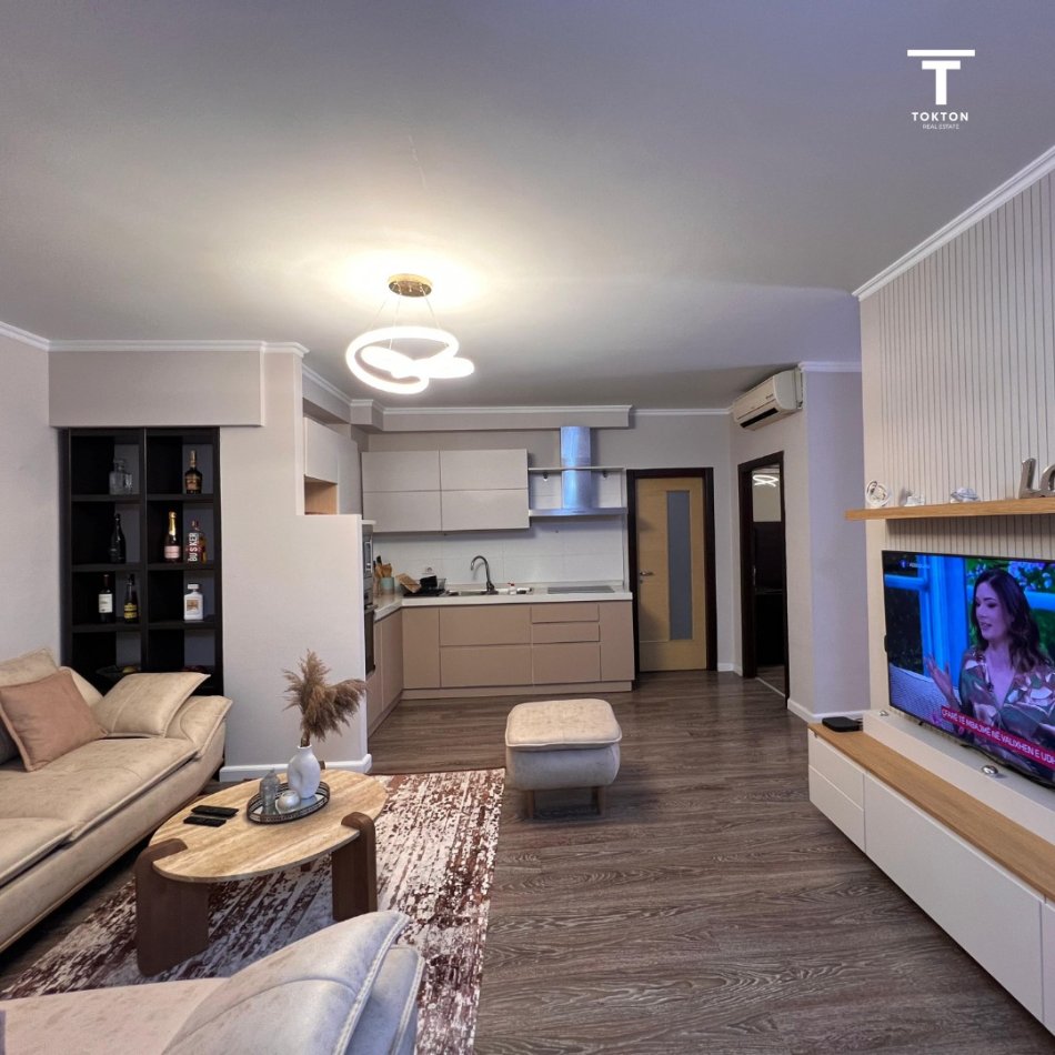 Tirane, shitet apartament 2+1, Kati 7, 94 m² 200,000 € (Xhamllik, Tiranë,TT 828)