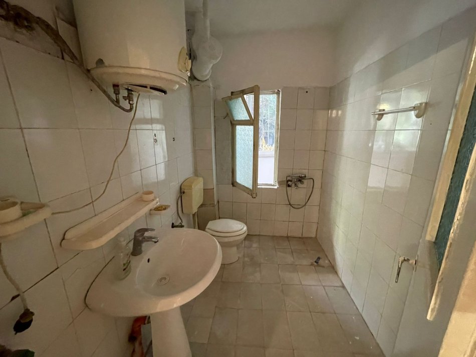 Tirane, shes apartament 2+1, Kati 1, 78 m² 115,000 € (tirane e re)