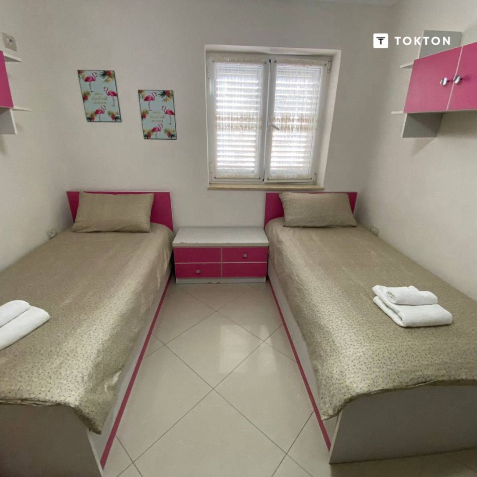 Tirane, shitet apartament 3+1, Kati 2, 90 m² 180,000 € (Pazari i ri, Qendër, Tiranë)