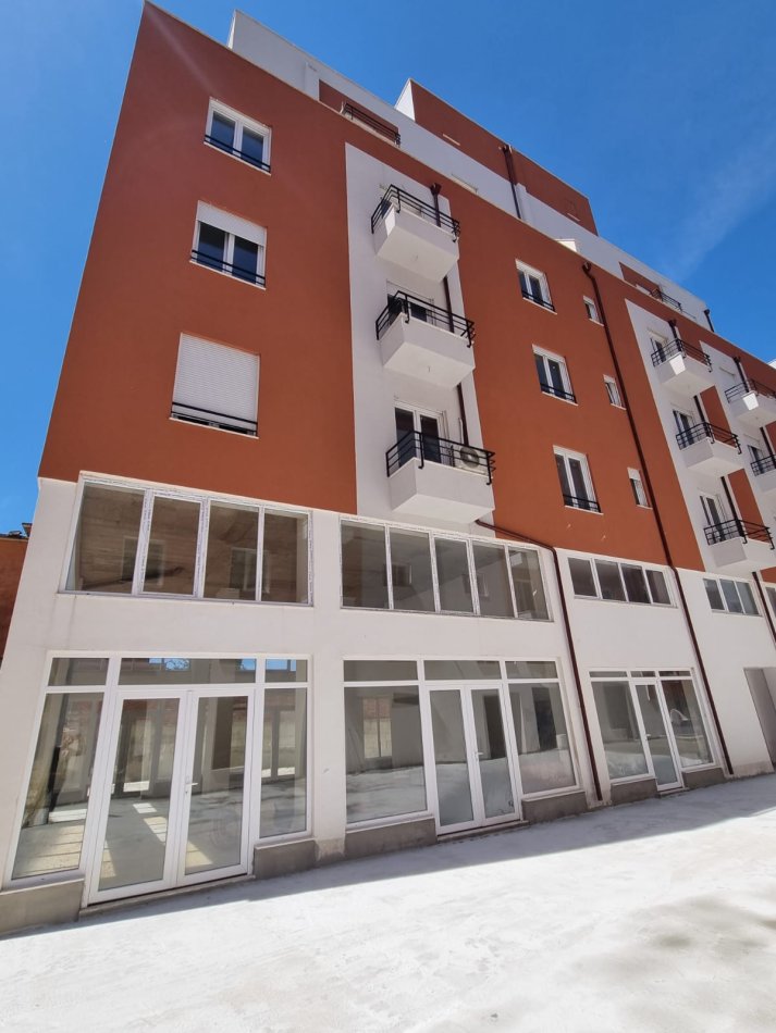 Tirane, shitet apartament 1+1+Ballkon, Kati 1, 46 m² 69,000 € (Selite)