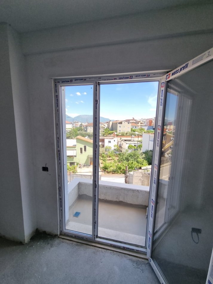 Tirane, shitet apartament 1+1+Ballkon, Kati 1, 46 m² 69,000 € (Selite)