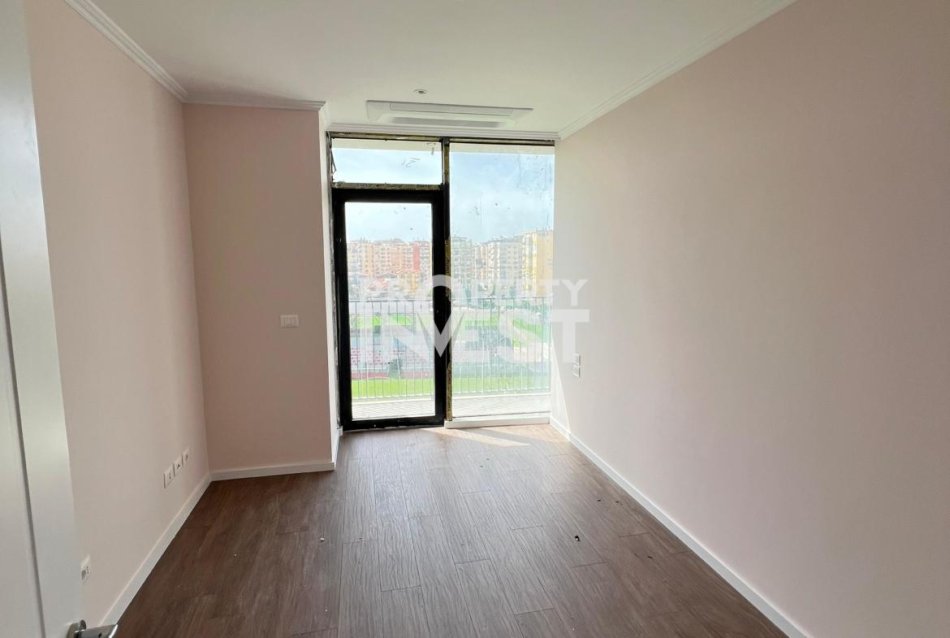 Tirane, jepet me qera 2+1+Ballkon Kati 6, 1.300 € (Rruga e Kosovareve)