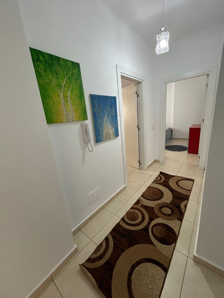 Tirane, jepet me qera shtepi 1+1, Kati 1, 70 m² 300 € (5 Maji)