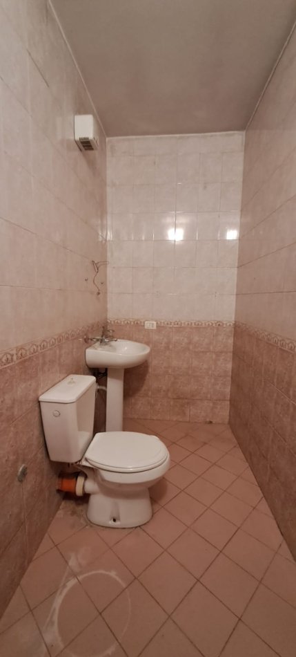 Tirane, shitet apartament 3+1+Ballkon, Kati 2, 121 m² 240,000 € (myslym shyri, rrruga mujo ulqinaku)