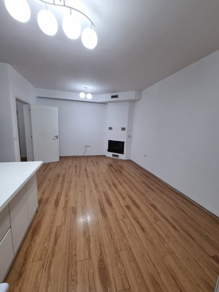 Tirane, jepet me qera apartament duplex , Kati 4, 155 m² 400 € (fresk)