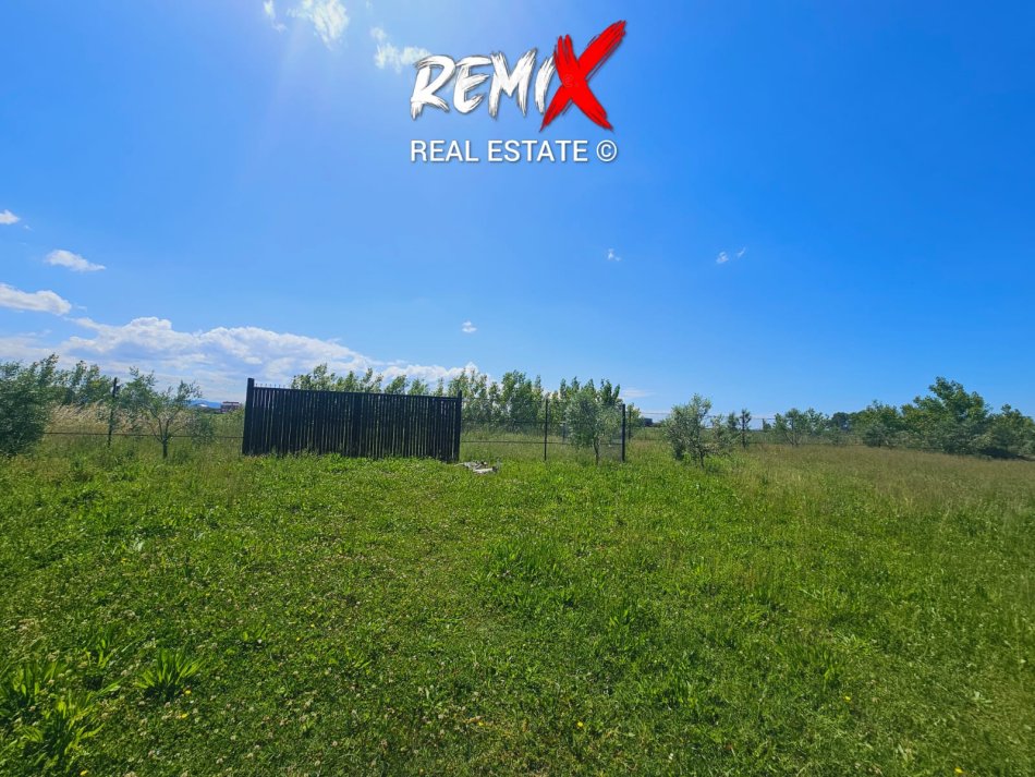 Durres, jepet me qera toke bujqesore , 6.000 m² 
