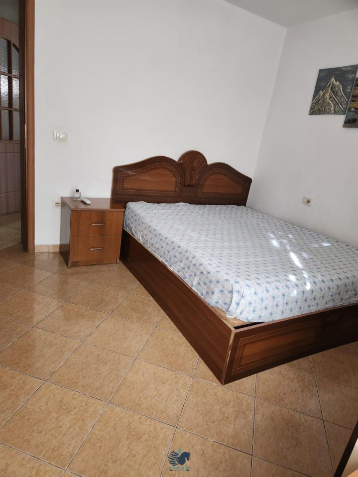 Jepet Me Qera Shtepi Private+Parkim Ne Ali Dem [ID PV0453]