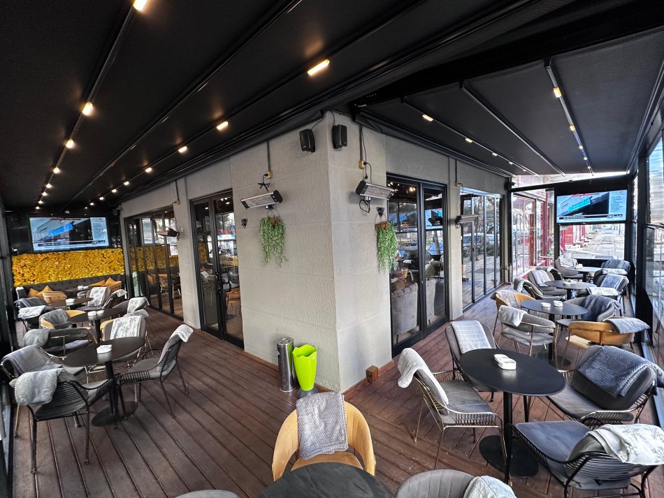 Tirane, shitet lokal Kati 0, 112 m² 270.000 € (Prane Bulevardit Migjeni)