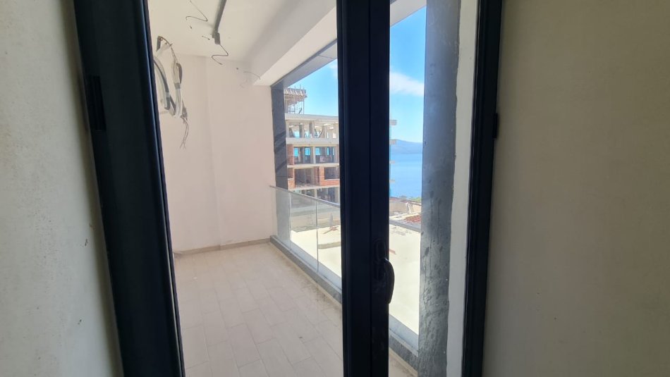 Vlore, Apartament 1+1  per shitje, Kati 2, 56 m² 125.000 € (Uji i Ftohte)