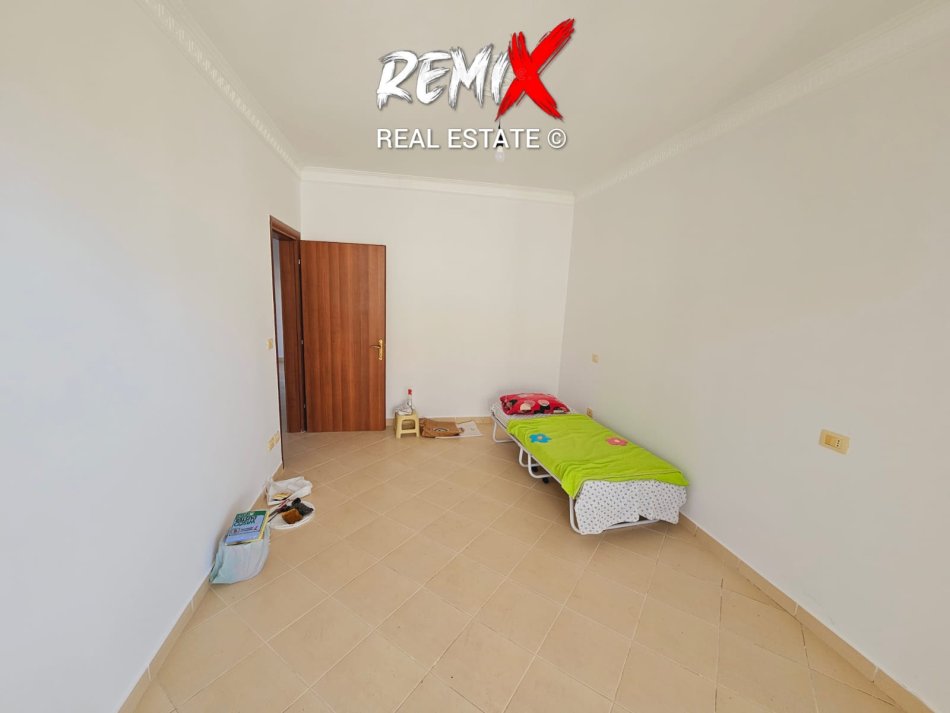 Shkembi Kavajes, shitet apartament 2+1+Ballkon Kati 4, 67,000 € 